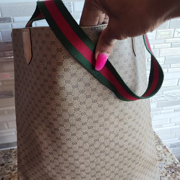 Vintage Gucci Canvas Bag! - Picture 9 of 9